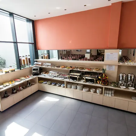 Ξενοδοχείο Petit Palace Trencadis 4*