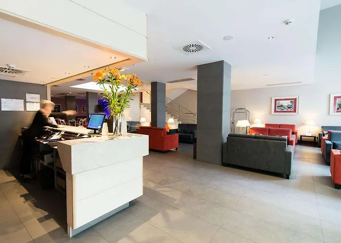 מלון Petit Palace Trencadis